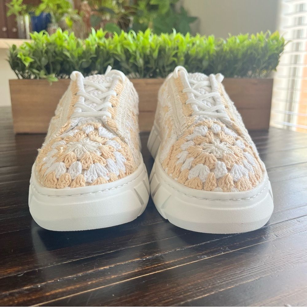 FREE PEOPLE Catch Me If You Can Crochet Platform Sneaker in Natural Size 9.5 NEW - Picture 8 of 15